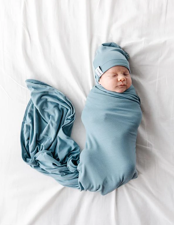 Blue Beanie & Blanket Set - Image 3