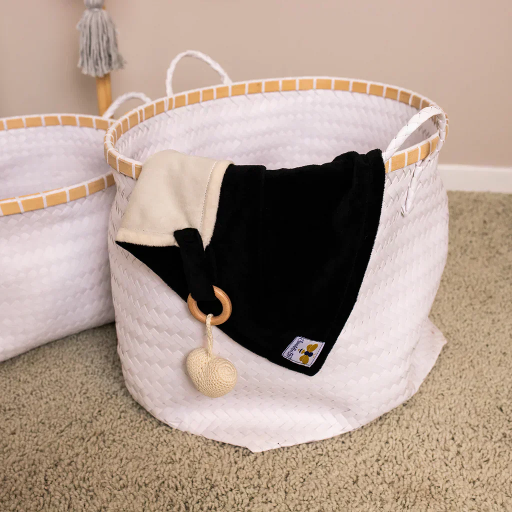 Swaddle Bee Loviebee - Solid Dusty Pink - Image 3